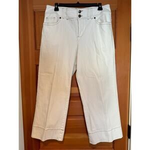 NY Jeans New York & Company Capris Women's Size 12 Off White Capri Tan Stitching